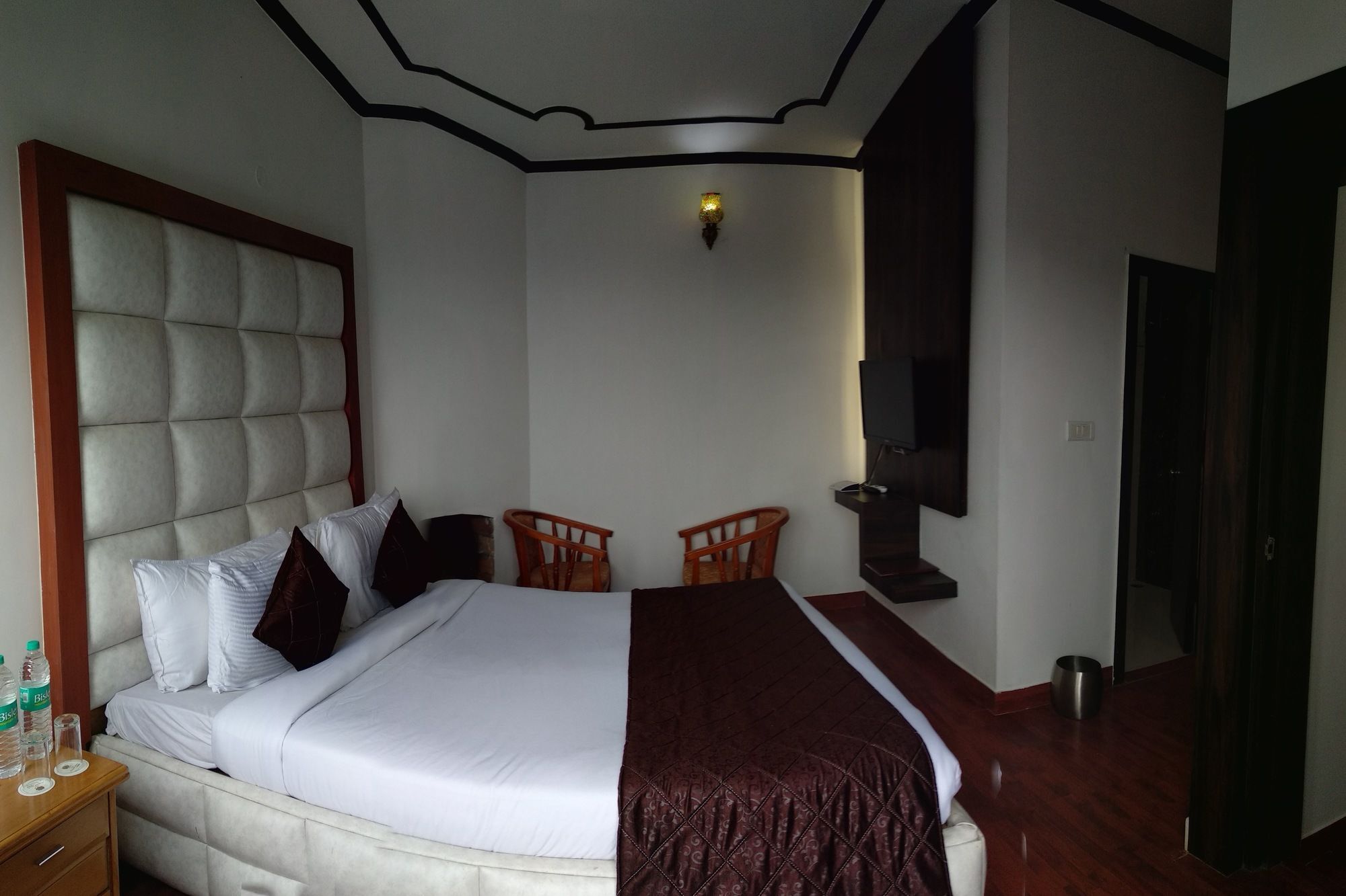 The Swiss Village Resort Nainital Kültér fotó