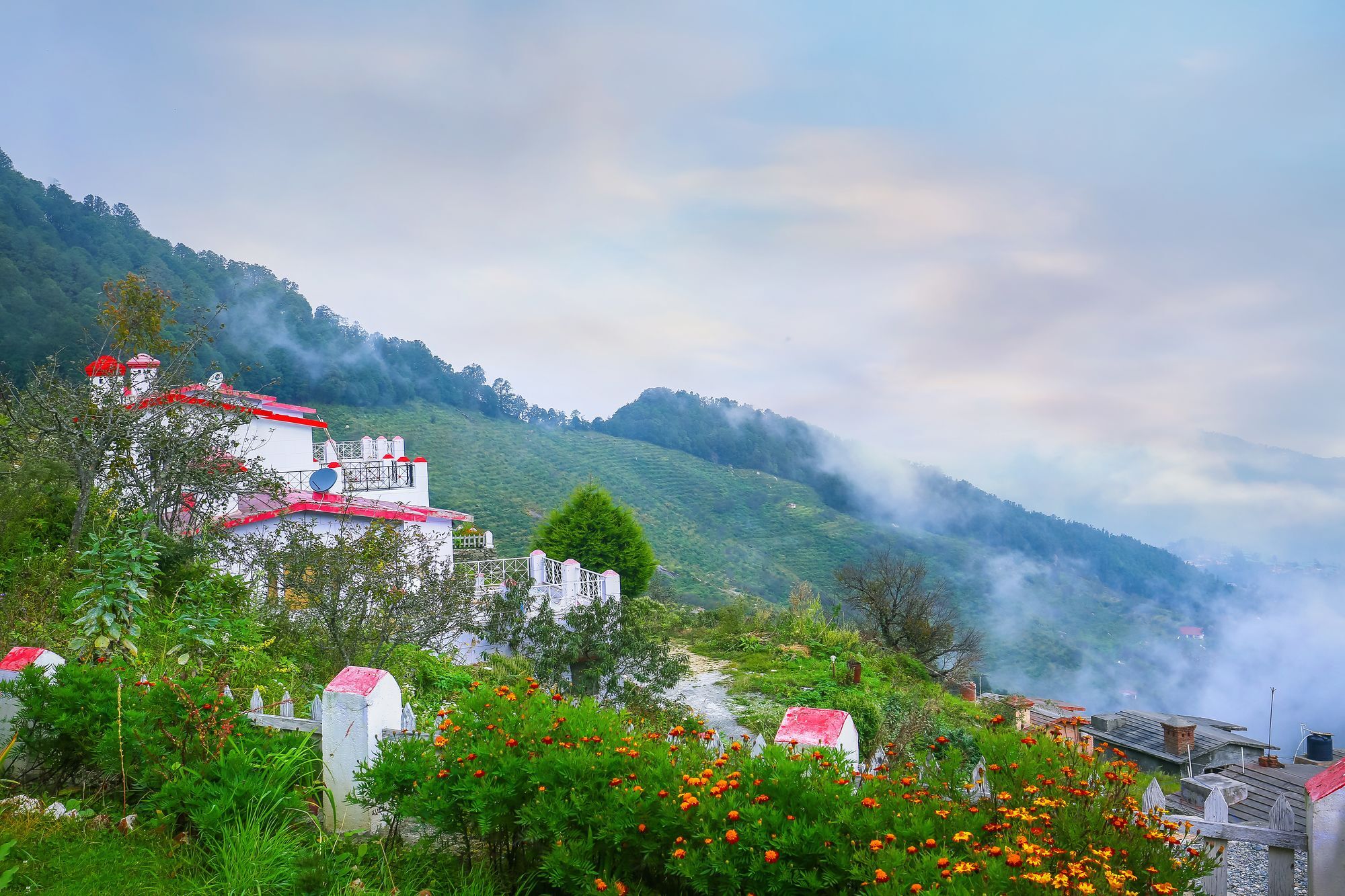 The Swiss Village Resort Nainital Kültér fotó